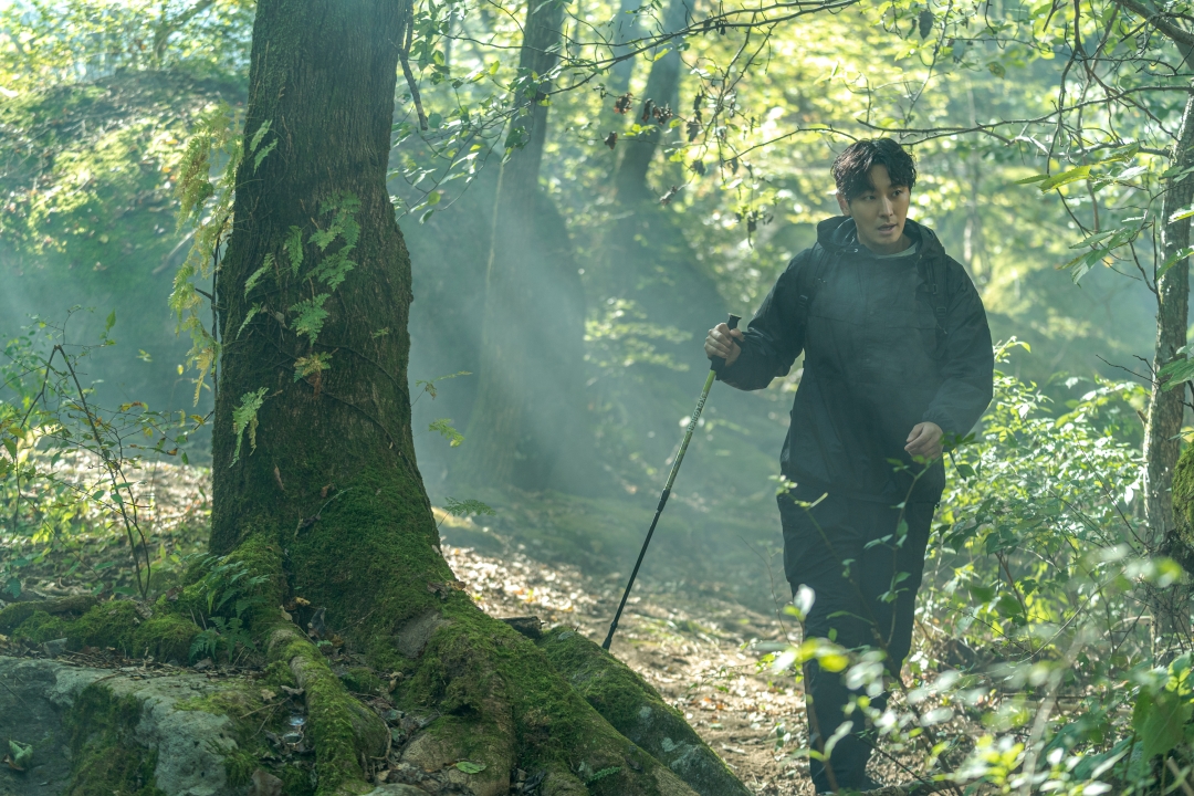 Ju Ji Hoon in Mount Jiri